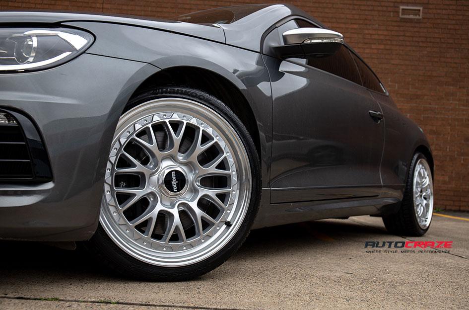 VOLKSWAGEN GOLF LSR SILVER POLISH LIP